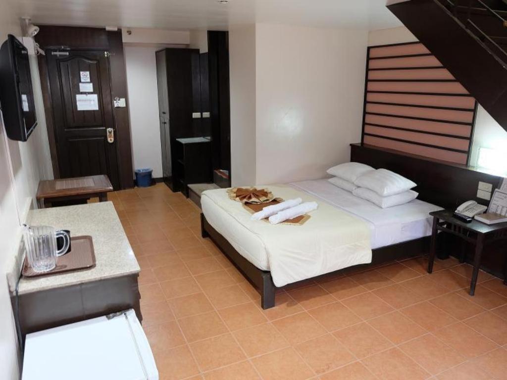 La Carmela De Boracay Hotel Balabag  Exteriör bild